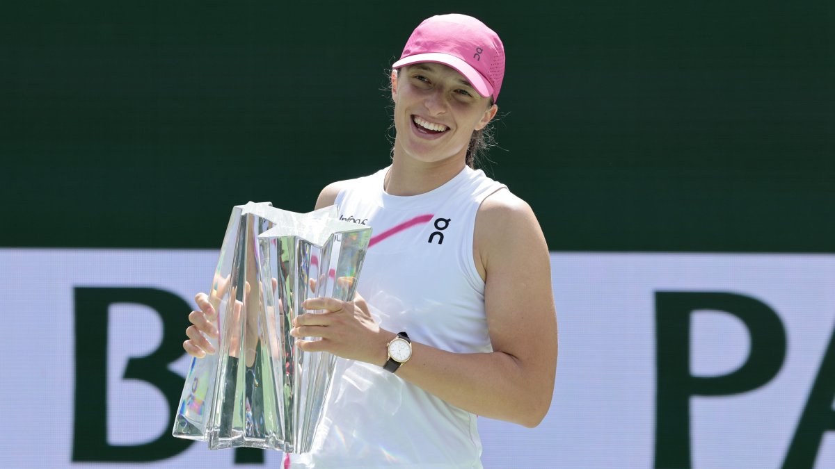 Con apenas 22 años la polaca dejó sentir su nivel, tras vencer por 6-4 y 6-0 a la griega María Sakkari, actual # 9 WTA.