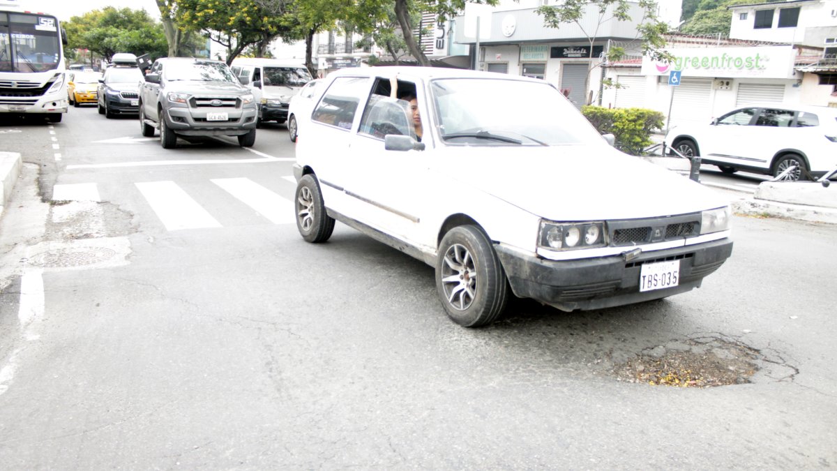 Hecho. La avenida Víctor Emilio Estrada necesita una intervención.