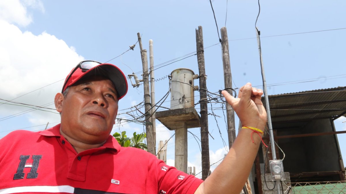 En la Sergio toral un transformador explotó por exceso de calor.