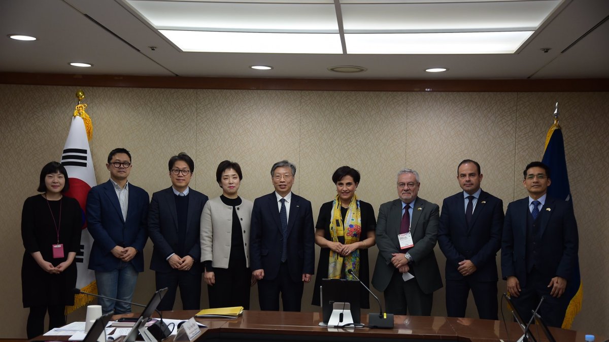Sommerfeld se reunió con el presidente de la Agencia de Promoción de Comercio e Inversiones de Corea (KOTRA), Yu Jeoung Yeol, para abordar temas relativos a los proyectos de inversión.