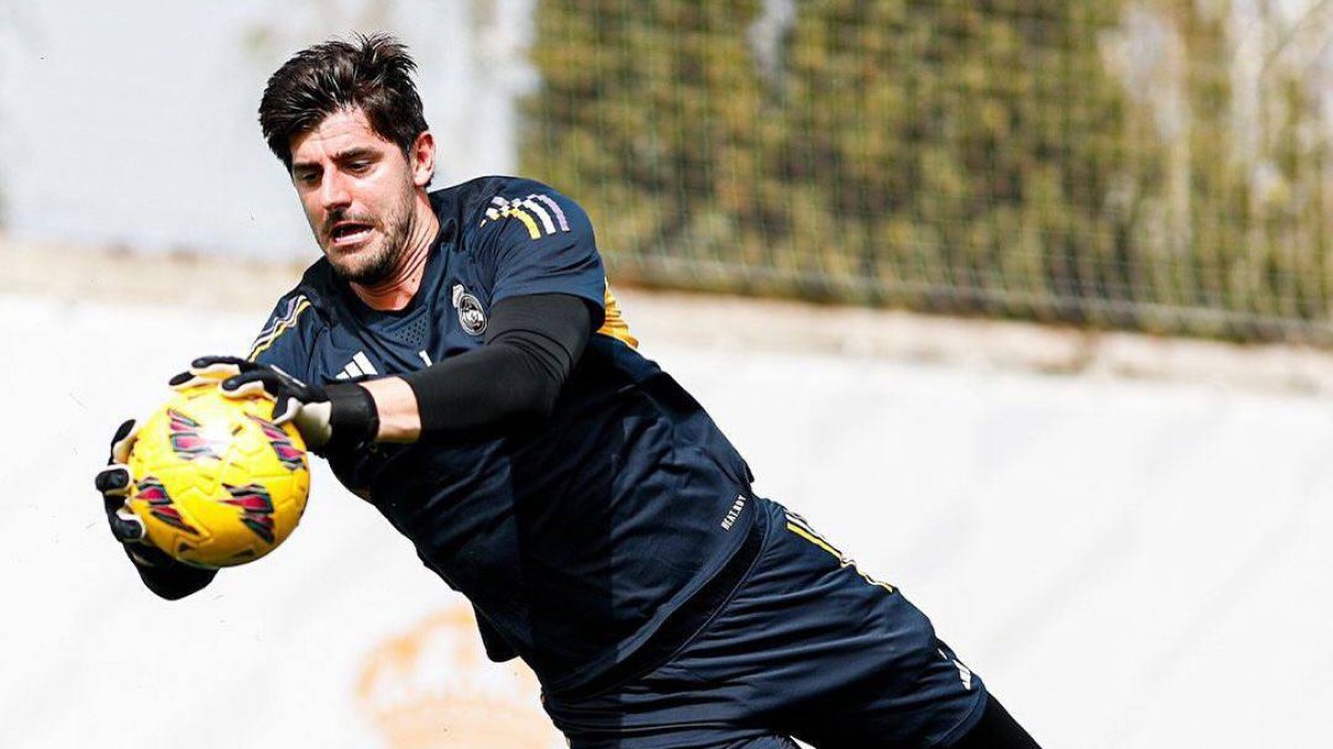 El arquero Thibaut Courtois se lesionó durante la práctica del Real Madrid.