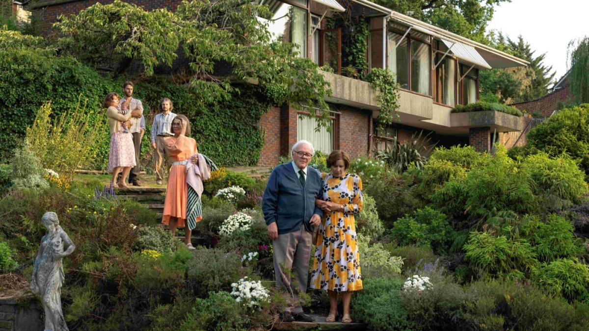 Sobresale la actuación de quienes interpretan a Nicky y Grete Winton, tanto en la juventud como en la edad adulta.