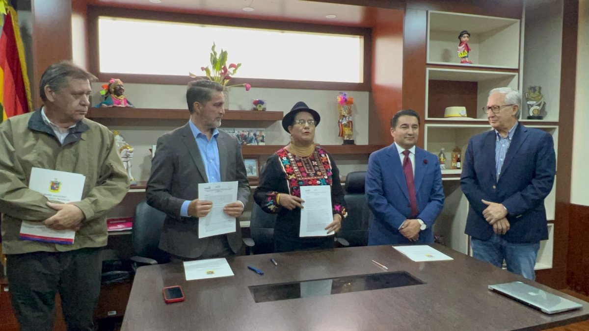 El convenio para la creación de la zona franca lo firmaron la Cámara Ecuatoriana de Emiratos Árabes Unidos de Comercio, Industrias y Turismo junto a autoridades provinciales y cantonales.