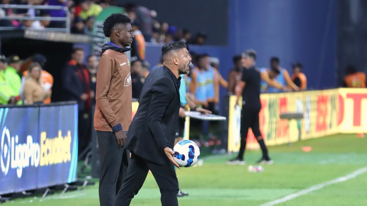 El entrenador argentino Javier Gandolfi ha sumado victorias en los tres juegos de LigaPro.