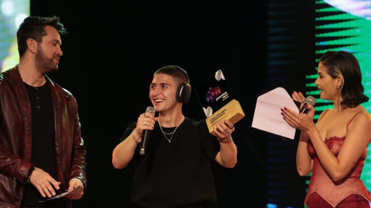 Premios REM: Alex Ponce arrasó con los premios.