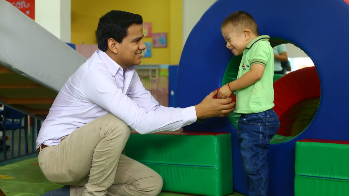 Escena. Las entrevista y el aporte de territorio enlaza a la familia.