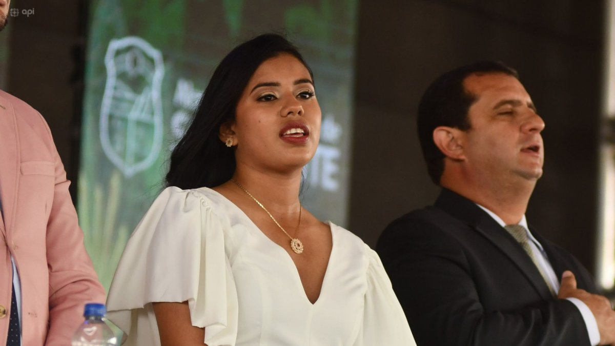 Brigitte tenía 27 años de edad y era la alcaldesa más joven del país.