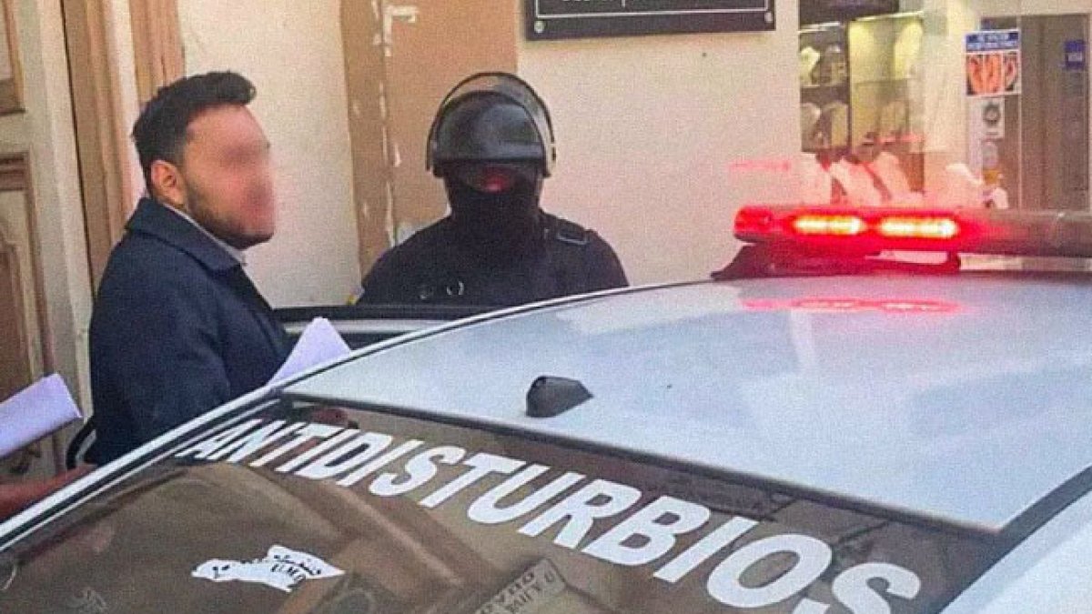 Sebastián Barreiro fue detenido en Cuenca y trasladado a la cárcel La Roca, investigado por supuesto tráfico de influencias.