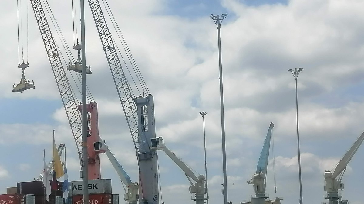 Terminal.- La actividad del comercio exterior en el Puerto Marítimo de Guayaquil.