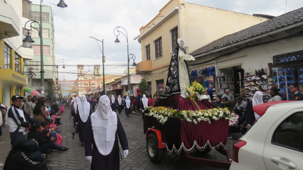 En la ciudad de Riobamba se impulsa además de los destinos turísticos, actividades litúrgicas.