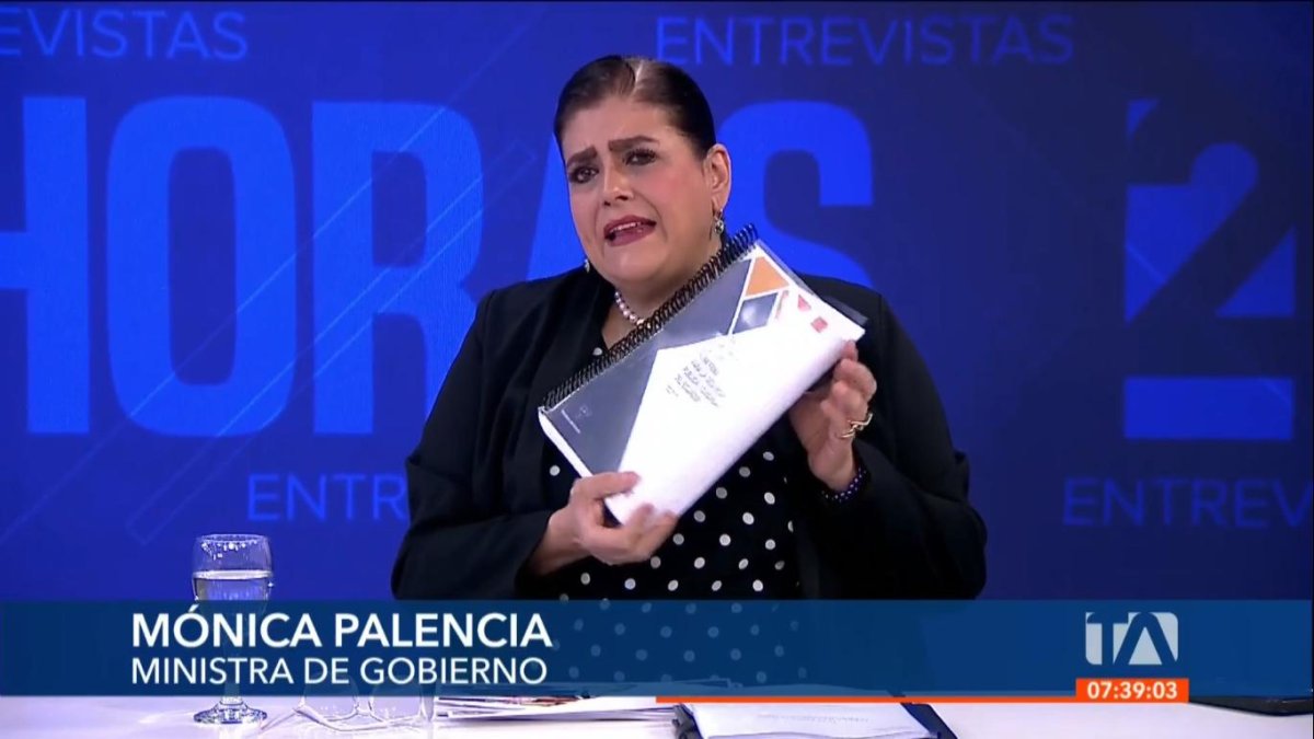 Entrevista. En Teleamazonas, la ministra del Interior exhibió 