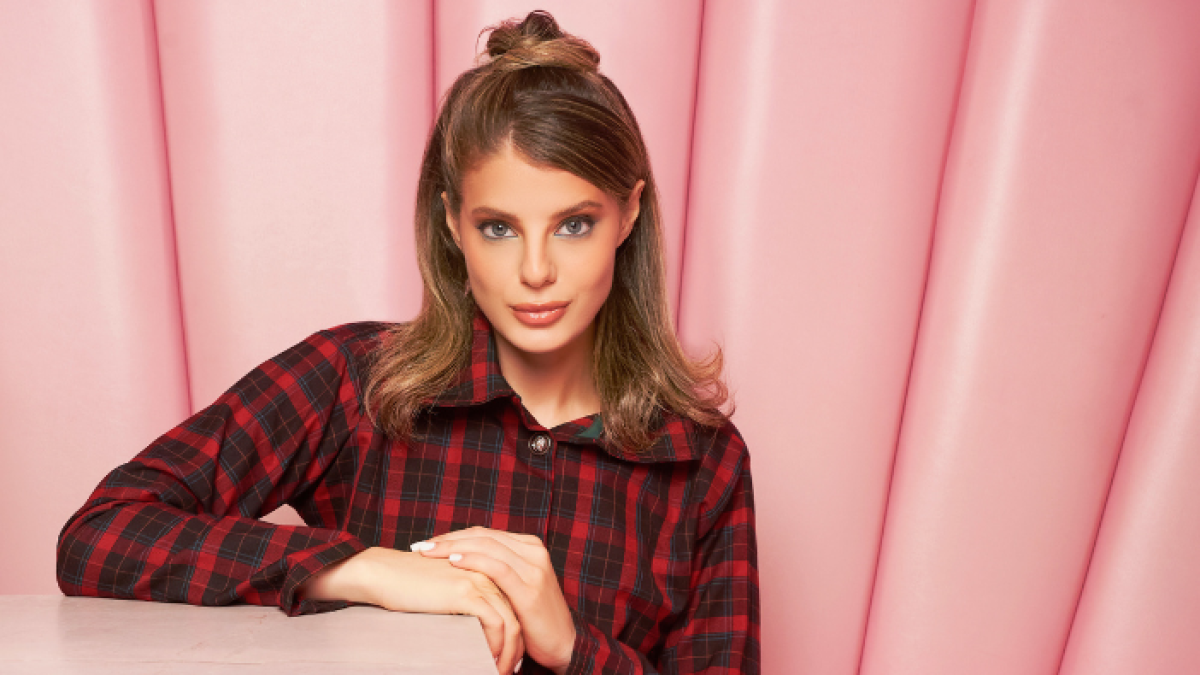 La moda de los 90 está de regreso y estas son las prendas que debes usar si te inclinas por este estilo