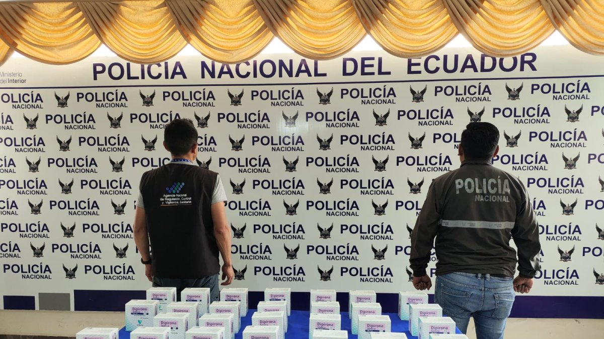 Los productos que no cuentan con registro sanitario nacional, y que son de procedencia colombiana.