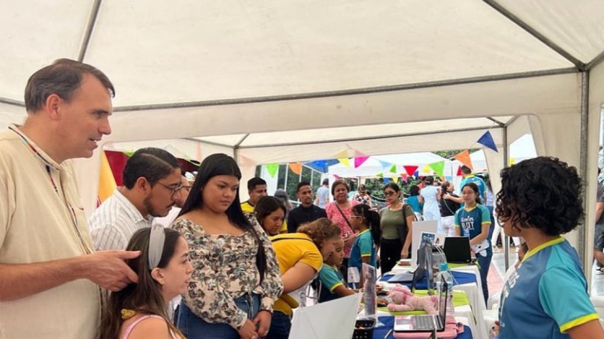 Escena. En un primer encuentro, los niños mostraron las actualizaciones.