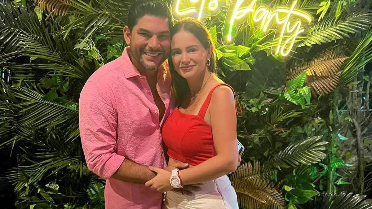 Emilio Pinargote con su esposa, Gabriela.