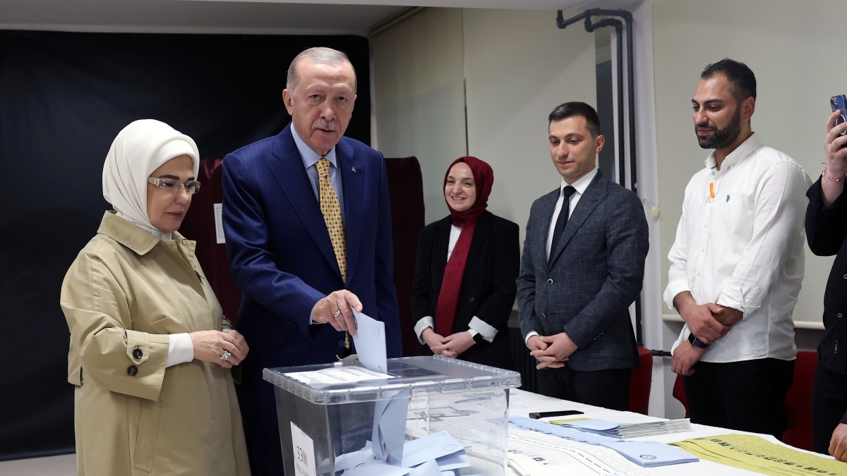 Estambul. El Presidente Recep Tayyip Erdogan, votando este domingo 31 de marzo de 2024.