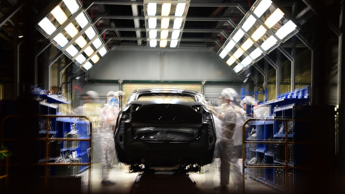 Desde mediados del 2023 las ventas han decrecido para la industria automotriz.