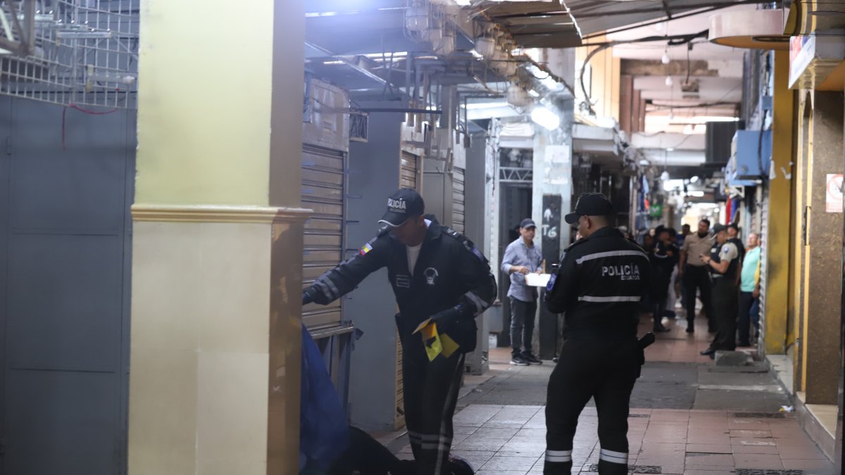 El hecho ocurrió en el centro de Guayaquil, cerca de la bahía.