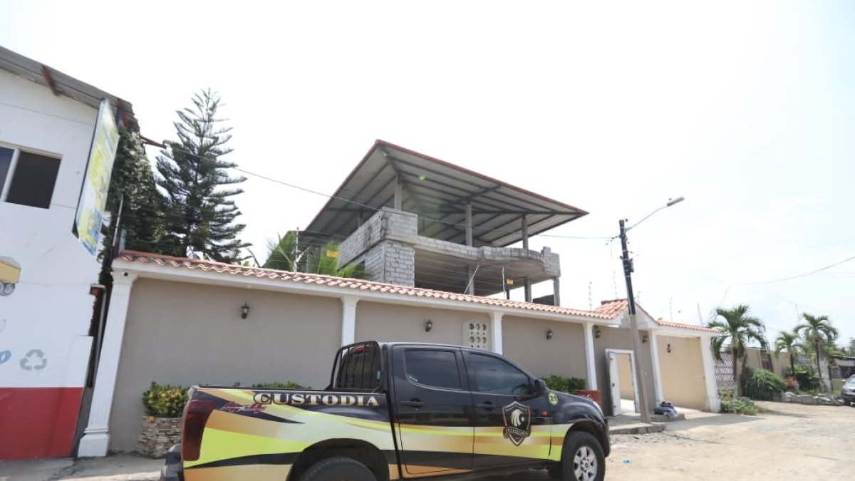 El sospechoso, quien responde a los nombres de Carlos González, es conocido con el alias de 'Comandante Carlitos'.