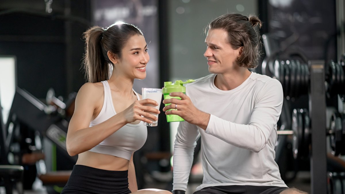 Aprende un poco más sobre cómo sirve cada suplemento que se toma para ganar musculatura