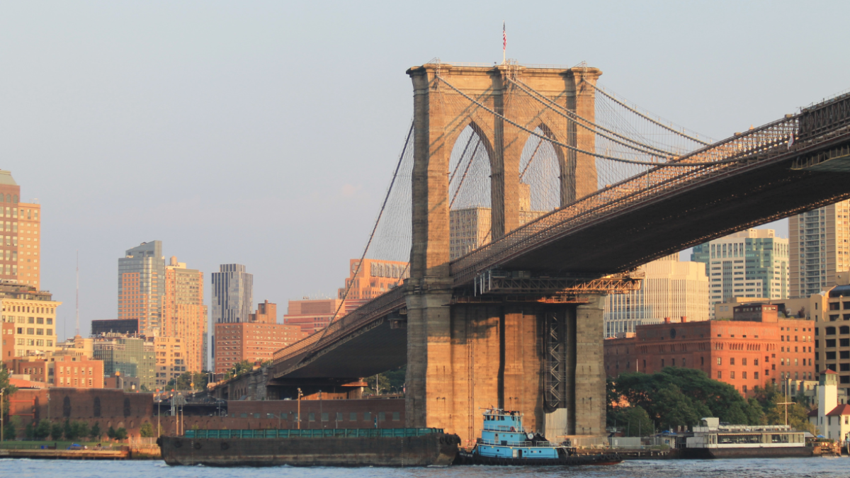Referencial. El puente de Brooklyn conecta dos distritos de la ciudad de Nueva York