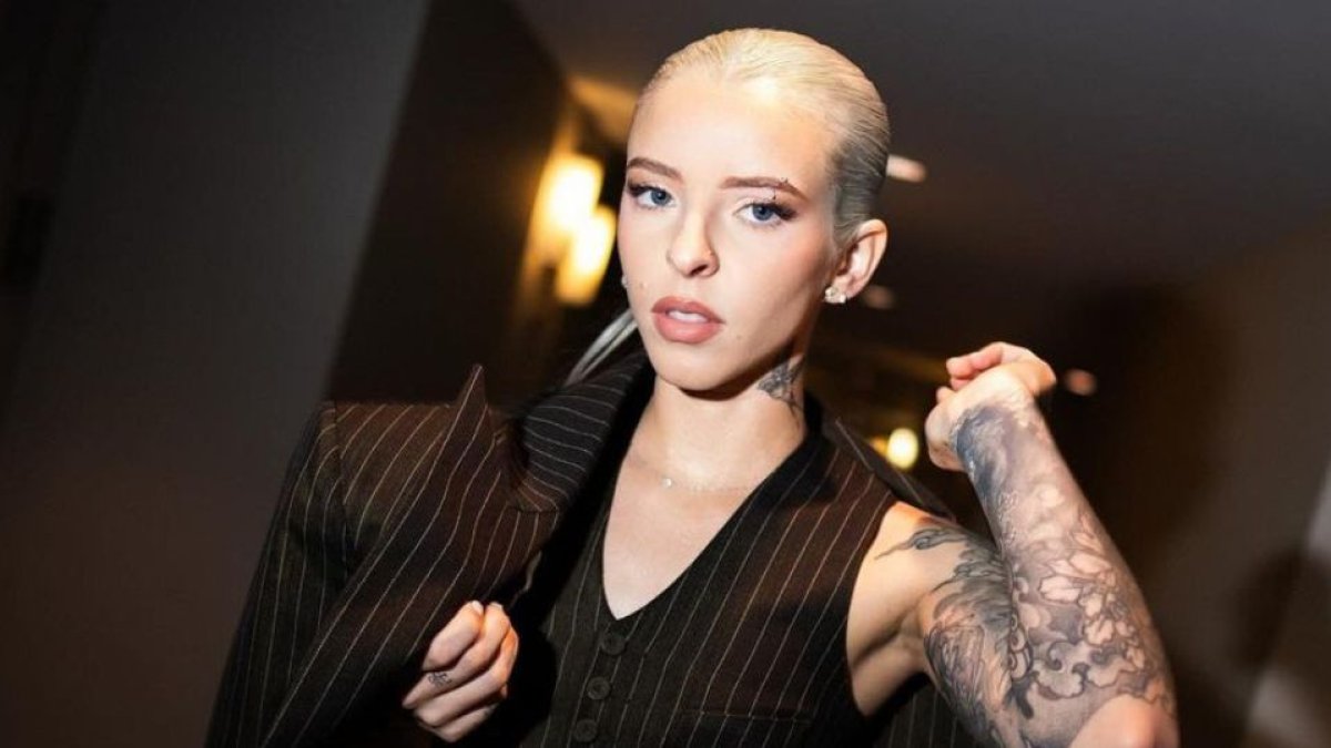 Young Miko presenta su disco ATT.