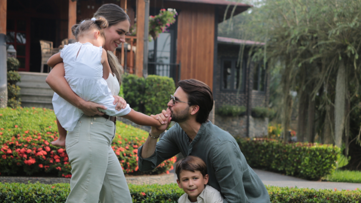 El ministro de Turismo también tiene días libres y los prefiere pasar siempre en familia