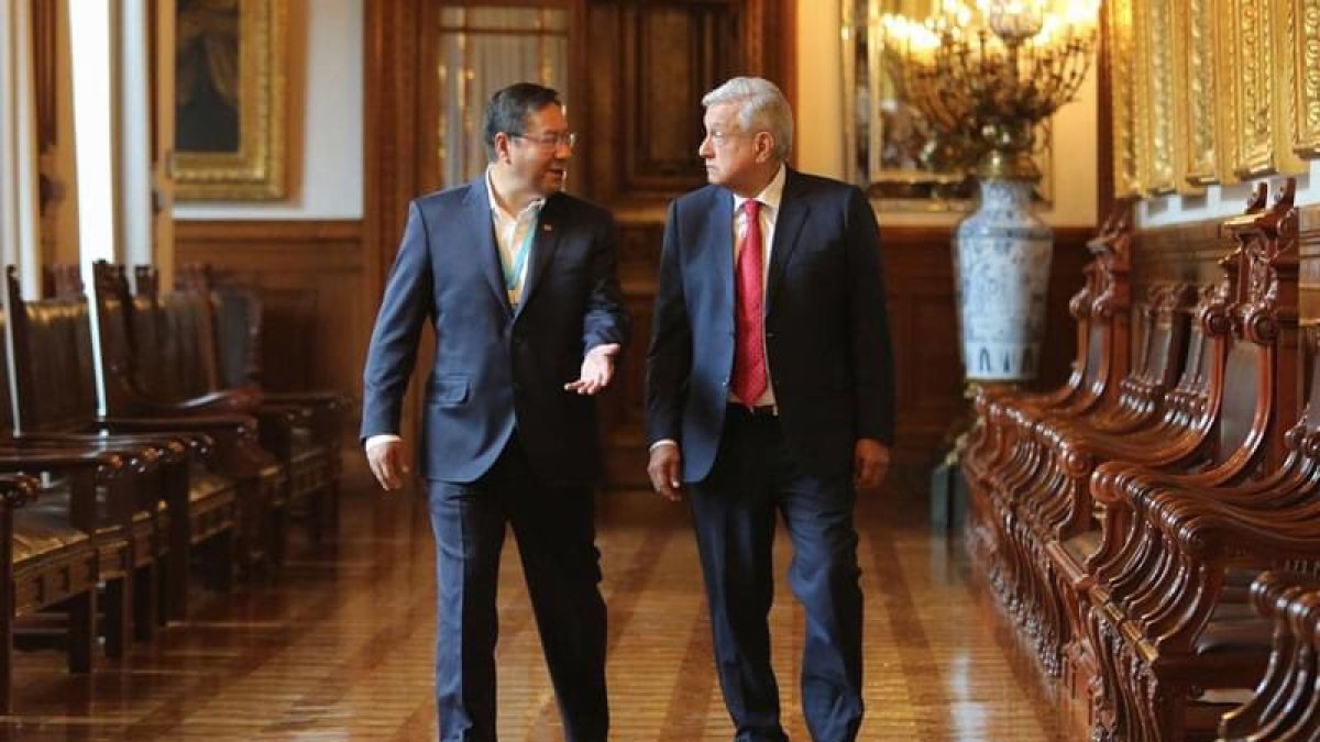 Luis Arce, presidente de Bolivia, junto a su par mexicano, Andrés Manuel López Obrador.
