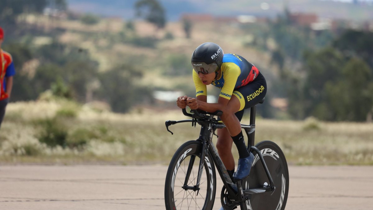 Mateo Ramírez fue campeón en la prueba contrarreloj masculina.