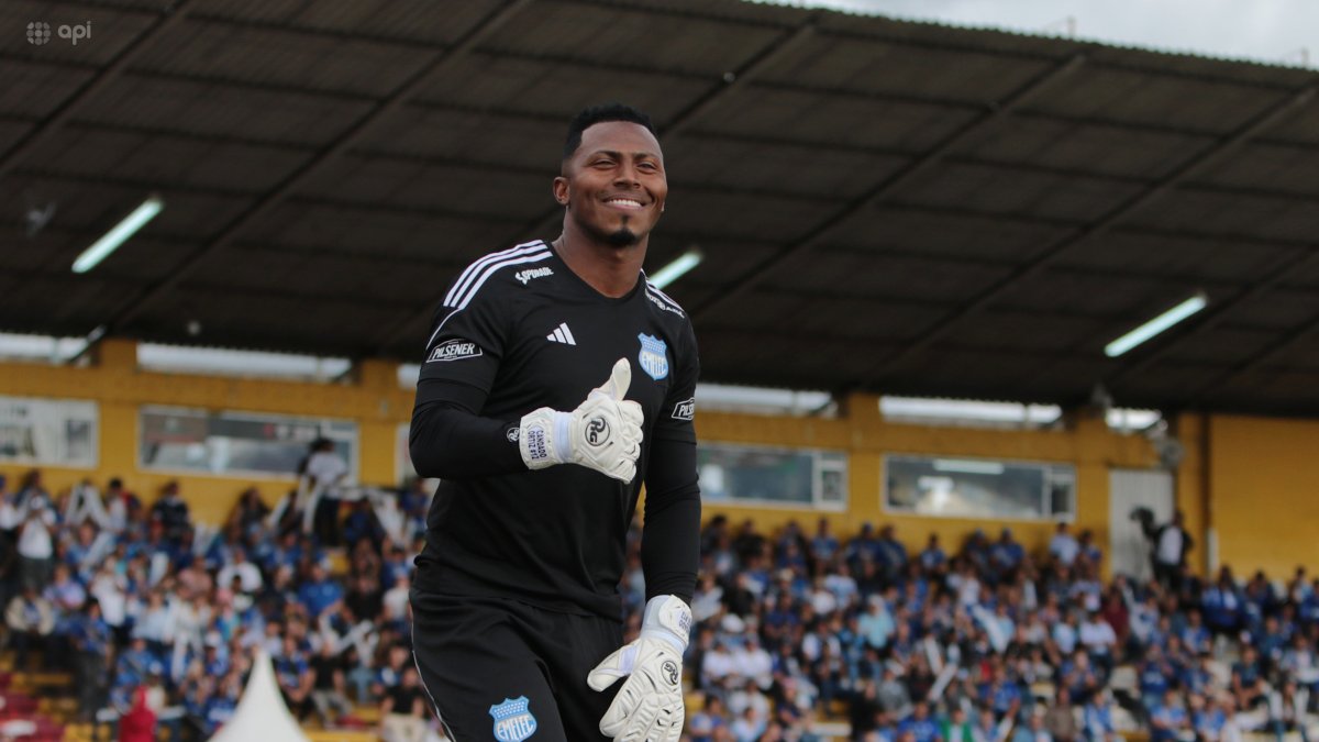 Pedro Ortiz ha sido muy crítico en el partido de Emelec ante Técnico Universitario.
