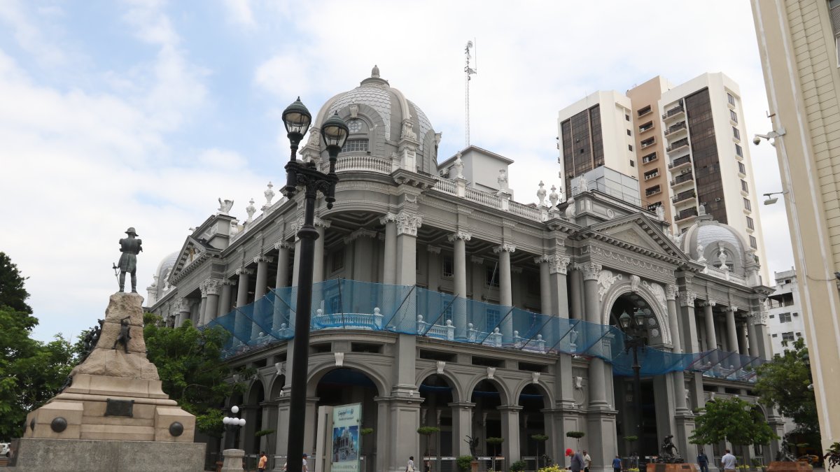 Institución. Fachada del Municipio de Guayaquil.