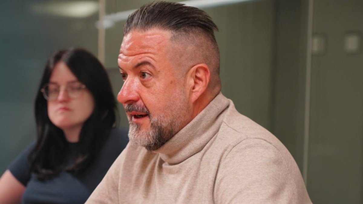 El eurodiputado de Izquierda Unida, Manu Pineda, aseveró estar pendiente de lo que ocurre con el exvicepresidente Jorge Glas.