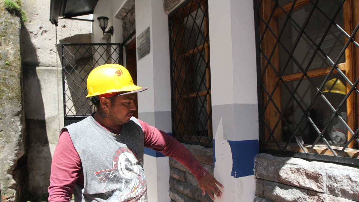 En la UPC Ipiales, en el centro, se trabaja en los últimos detalles en la pintura y los exteriores.