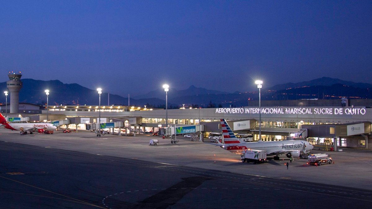 El estacionamiento cubierto del Aeropuerto de Quito se cerrará.