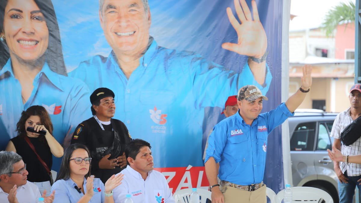 Xavier Jurado presentó su renuncia irrevocable a la bancada de la RC este 10 de abril.