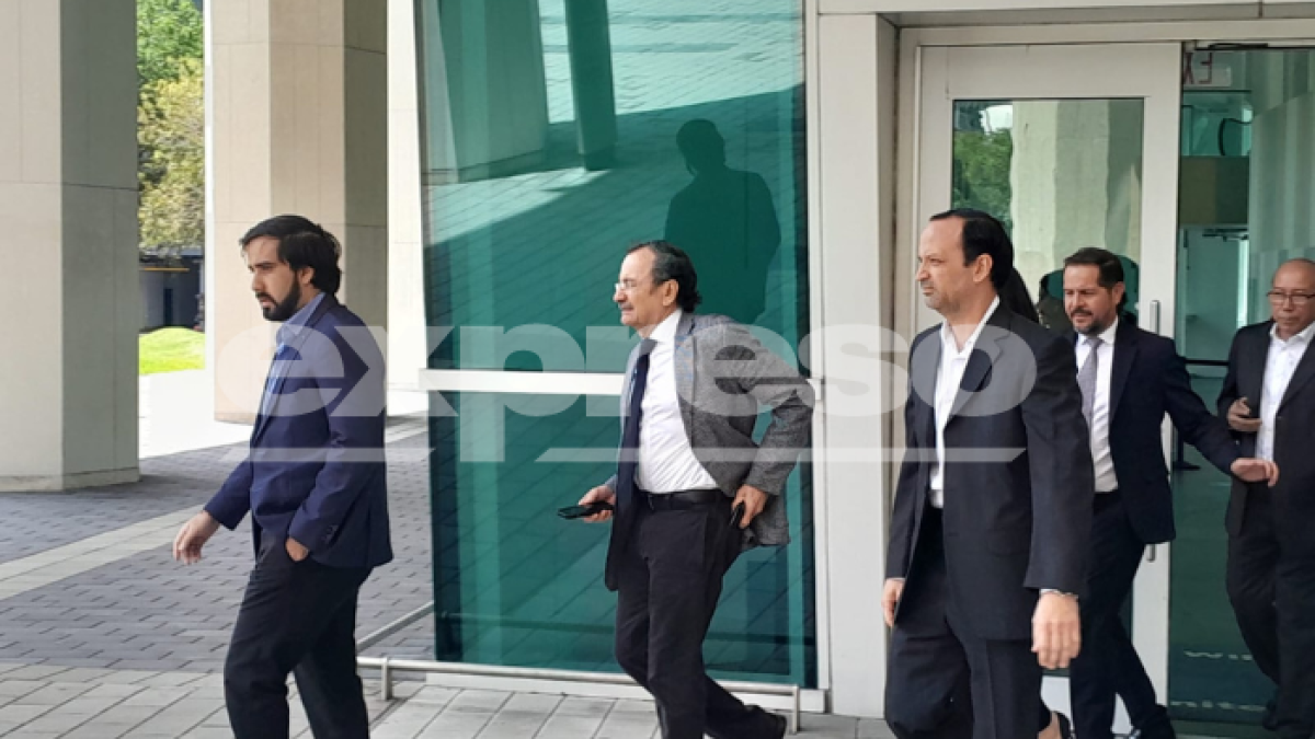 Carlos Pólit y su familia.