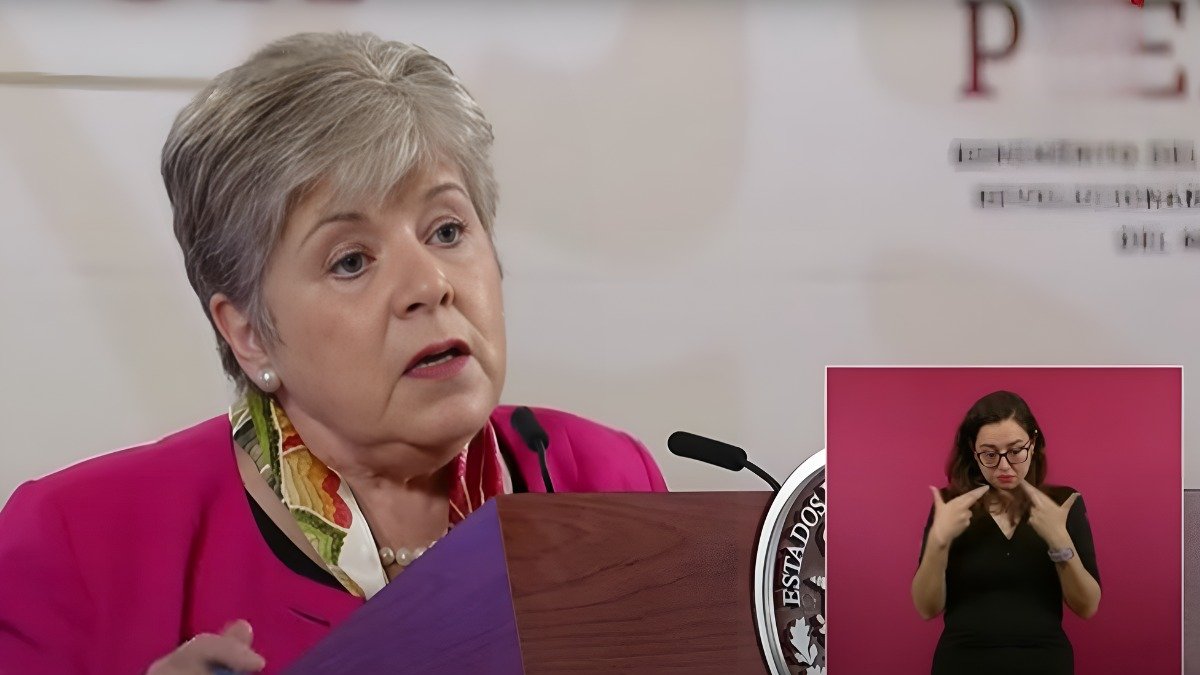 La canciller Alicia Barcena, en conferencia de prensa.