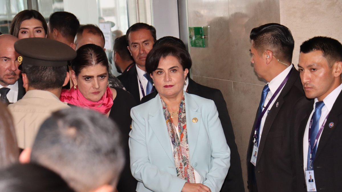 La canciller Sommerfeld y los ministros de Interior y Defensa fueron recibidos el 10 de abril de 2024 en la Asamblea Nacional.