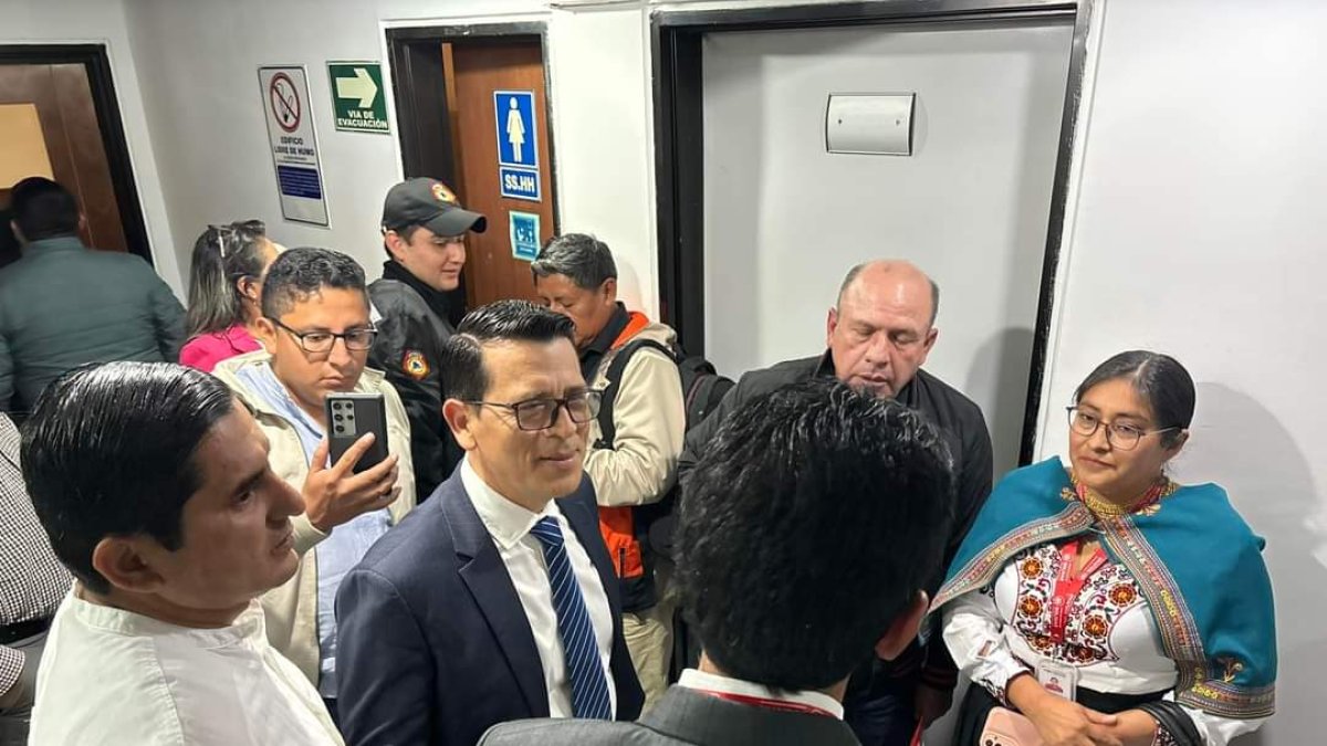 Bósquez reconoció que su decisión provocó malestar en la bancada de Revolución Ciudadana por considerarla contraria a sus intereses.