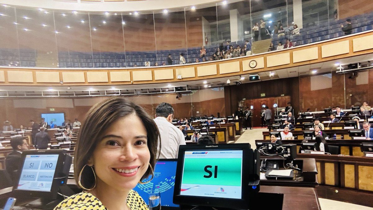 La asambleísta Esther Cuesta publicó un polémico video en apoyo a Jorge Glas.