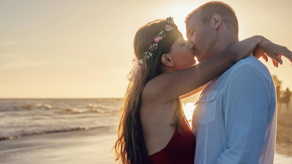 El Día Internacional del Beso surge como homenaje al beso de más larga duración que se ha registrado en la historia.