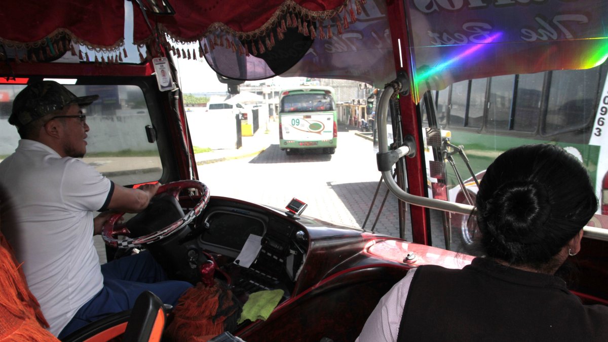 Mejía. Galo Pilicita trabaja en la cooperativa Carlos Brito, de Machachi.