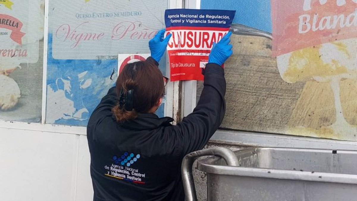 Control.- Clausuran una planta de lácteos en Píllaro.
