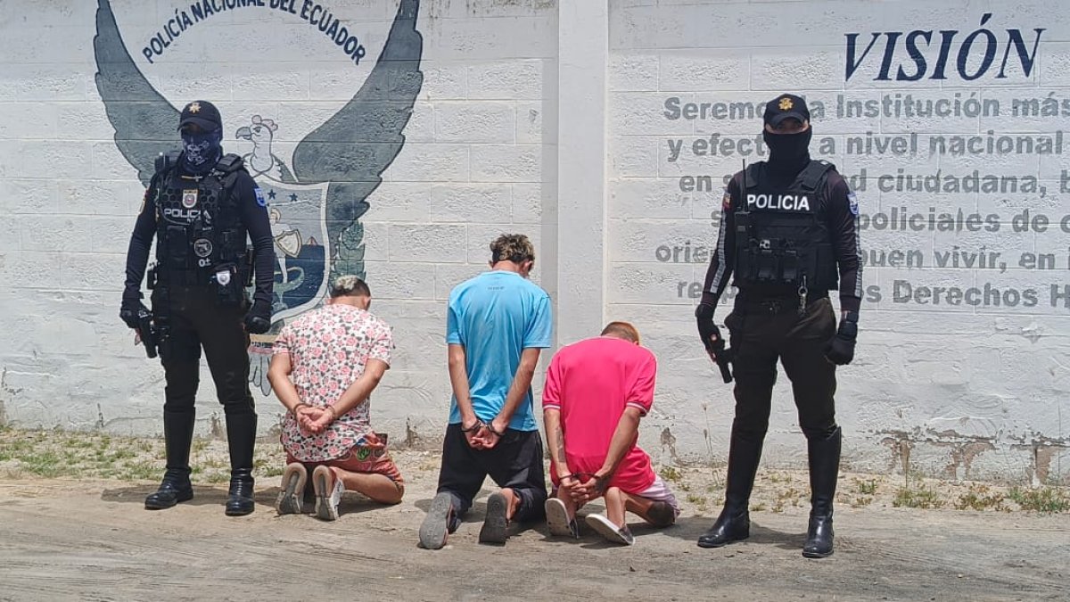 La Policía presentó a los tres presuntos autores dl asesinato ocurrido en Anconcito, Santa Elena.