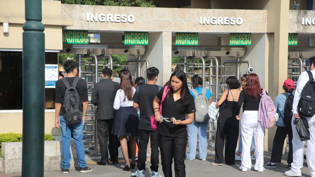 Foto referencial. Las becas, según dijo el Municipio, cubren el 100 % del costo de los estudios, incluyendo matrícula y pensiones durante toda la carrera. Estas serán técnicas y tecnológicas.