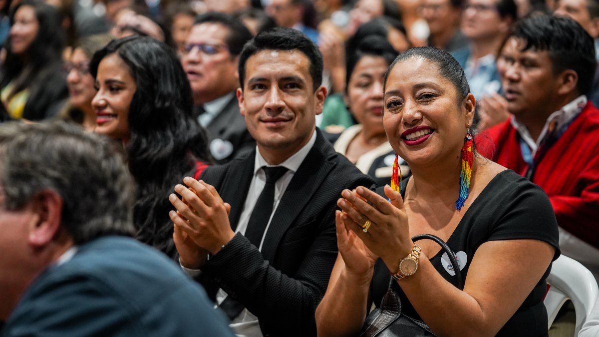 El homenaje estuvo acompañado de música y reconocimientos