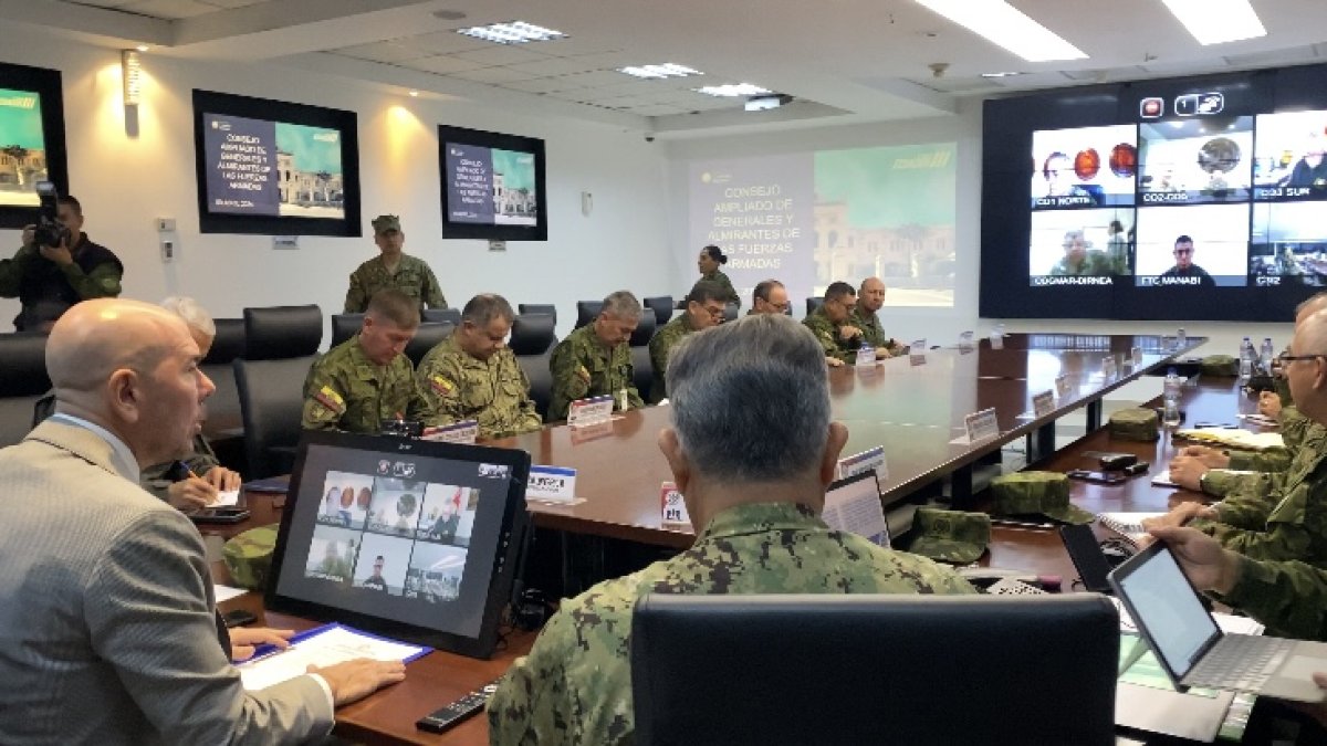 Lineamiento. El alto mando de las Fuerzas Armadas se reunió el último viernes para aplicar los lineamientos del conflicto interno.