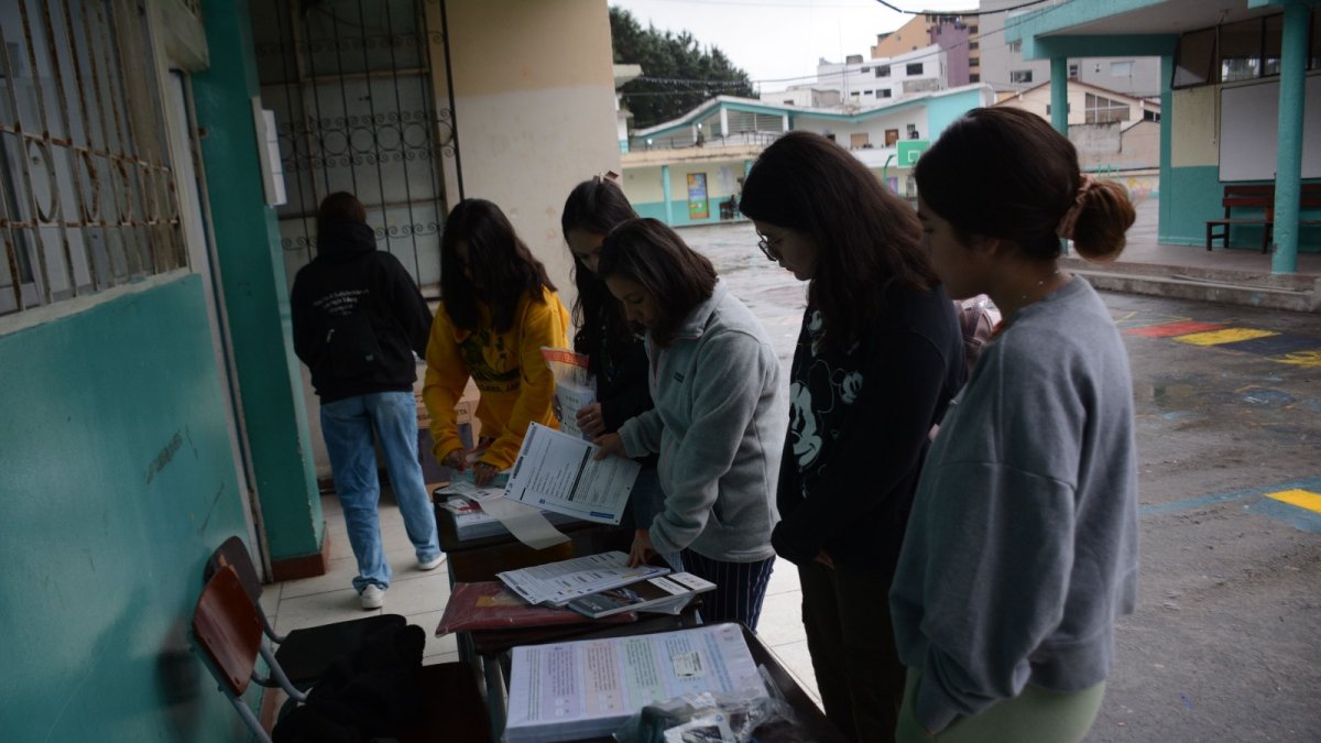 Las personas que fueron designadas como miembros de las juntas receptoras del voto deben participar en una nueva capacitación