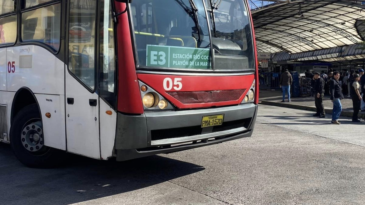 Las unidades de la Ecovía no podrán detenerse en dos paradas del norte, porque están cerradas por obras.