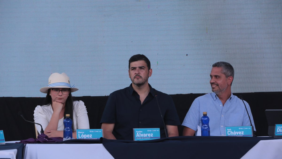 Aparición. El martes 16 de abril, el alcalde lideró la más reciente sesión del Concejo Cantonal.